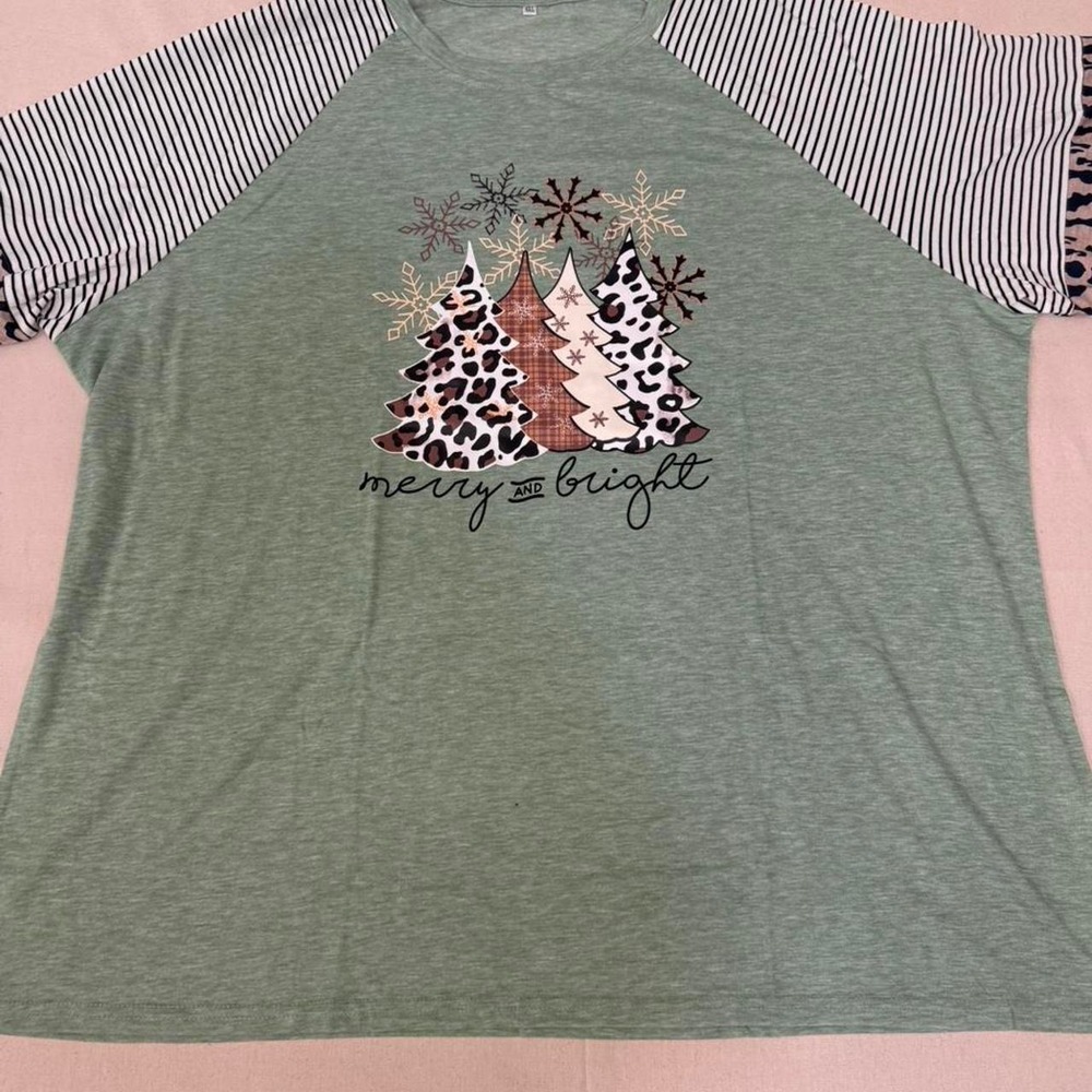Amazon Essentials "Merry and Bright" holiday graphic tee